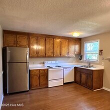 127 E New Jersey Ave in Southern Pines, NC - Building Photo - Building Photo