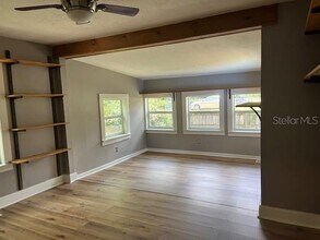 318 SE 13th Ln in Gainesville, FL - Building Photo - Building Photo