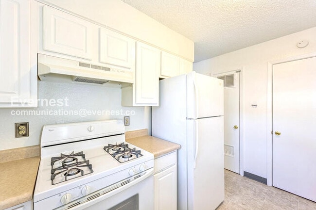 8003 Wolff St in Westminster, CO - Building Photo - Building Photo