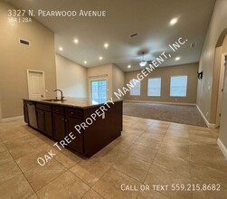 3327 N Pearwood Ave in Fresno, CA - Building Photo - Building Photo
