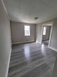 3126 Webster St photo'