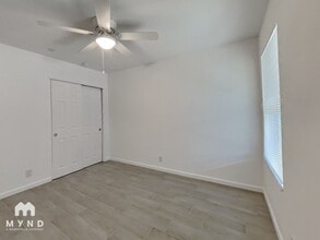 6657 W Ocotillo Rd, Unit 202 in Glendale, AZ - Foto de edificio - Building Photo