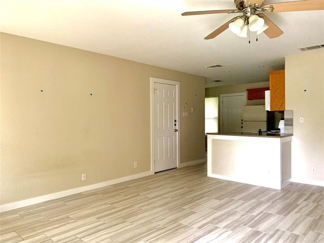 property at 600 Hedgewood Dr