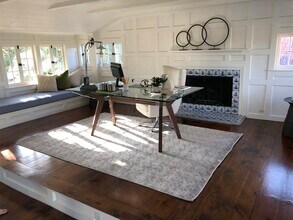 5887 Arboretum Dr, Unit Executive Carriage House in Los Altos, CA - Building Photo - Building Photo