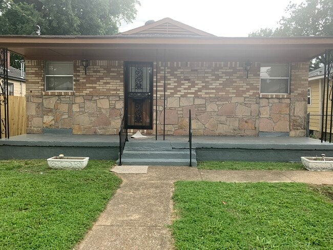 property at 2367 Hunter Ave