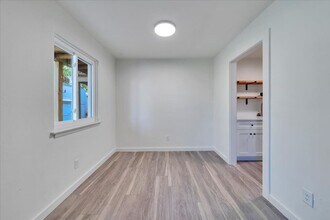 361 Mountain Ave SW in Roanoke, VA - Building Photo - Building Photo