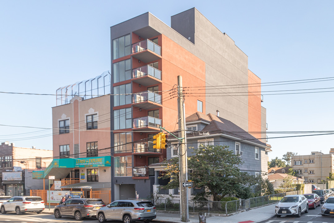 340 Neptune Ave in Brooklyn, NY - Building Photo