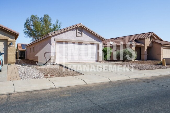 642 W Jardin Dr in Casa Grande, AZ - Building Photo - Building Photo