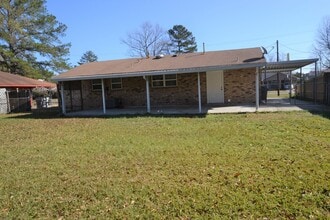 209 Cypress Dr in Baker, LA - Building Photo - Building Photo