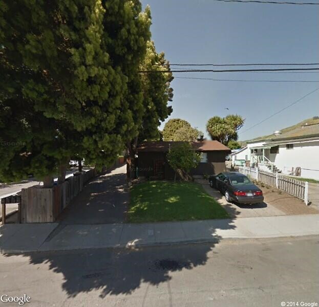 117 W Harrison Ave in Ventura, CA - Building Photo