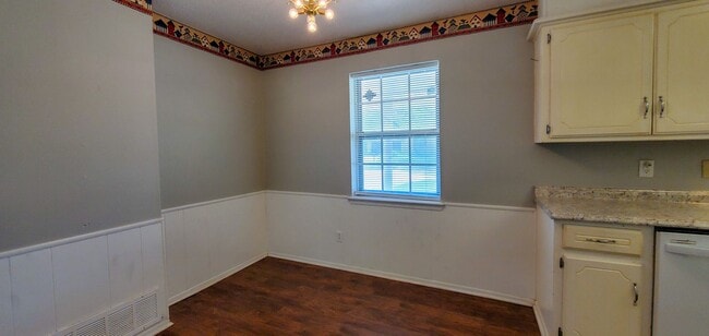 4304 N Pottenger Ave in Shawnee, OK - Building Photo - Building Photo