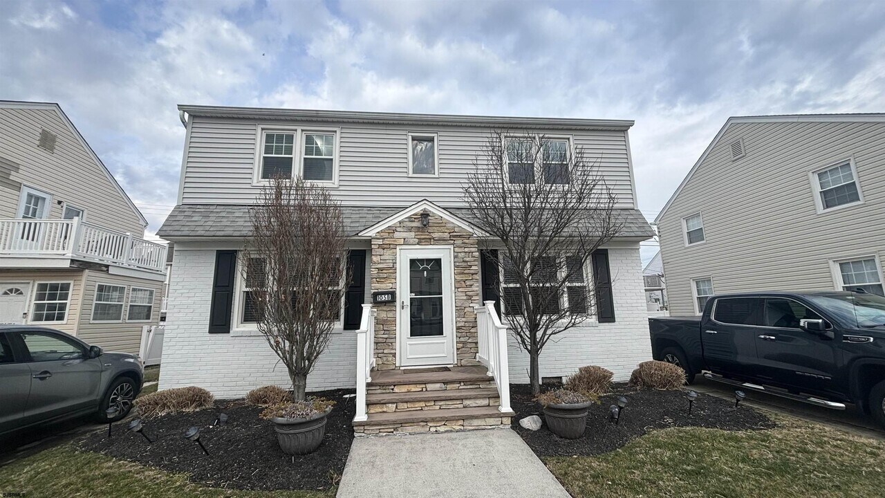 105 N Harding Ave in Margate City, NJ - Building Photo