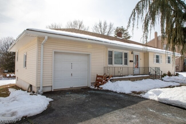 property at 711 Brooklyn Ave