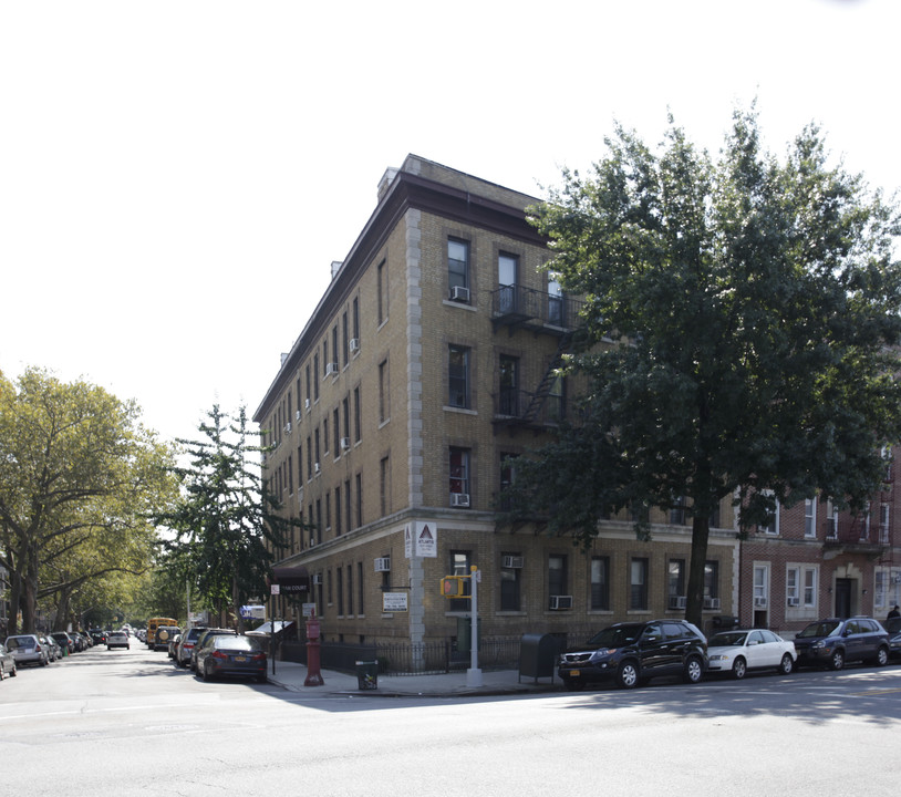 Shlikerman's Houses in Brooklyn, NY - Building Photo