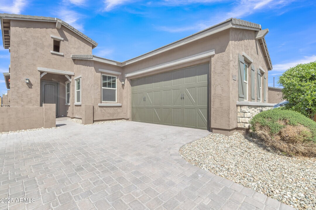 1900 N 140th Dr in Goodyear, AZ - Building Photo