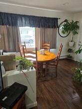 30 Julian Pl in Island Park, NY - Building Photo - Building Photo