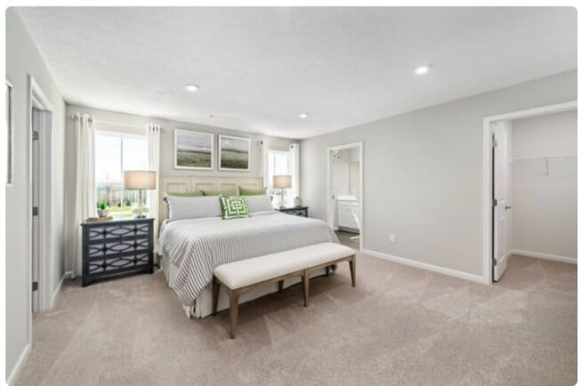 4000 Kapalua Ln in Jeannette, PA - Building Photo - Building Photo