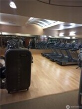 10610 NE 9th Pl in Bellevue, WA - Building Photo - Building Photo