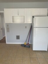 220-222 Beardsley Street, 2nd Floor in Bridgeport, CT - Foto de edificio - Building Photo