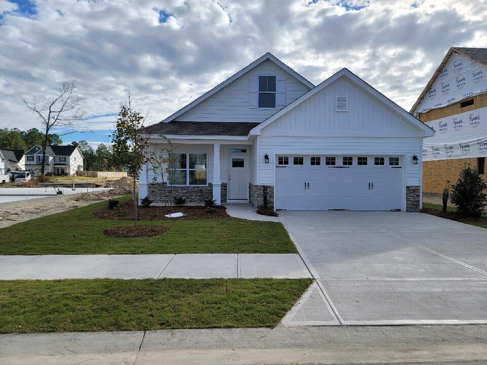 1460 Creek Bend Terrace in Wilmington, NC - Building Photo