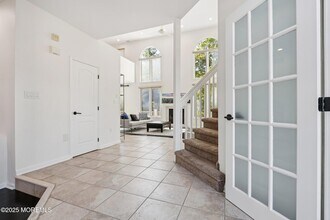 211 Piper's Landing Ct in Holmdel, NJ - Building Photo - Building Photo
