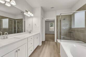 8435 Red Shiner Wy in Fulshear, TX - Building Photo - Building Photo