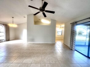 931 Blossom Dr in Sebastian, FL - Building Photo - Building Photo