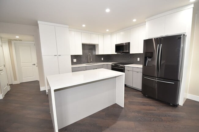 property at 2709 Beaver Creek Ct