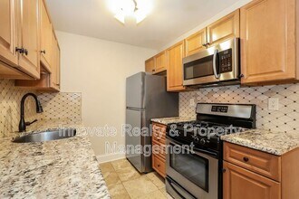 344 Tavistock Rd in Cherry Hill Township, NJ - Building Photo - Building Photo