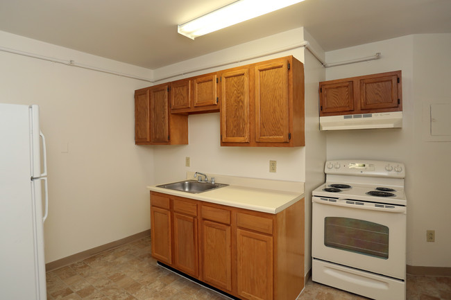 Stafford Apartments in Baltimore, MD - Building Photo - Building Photo