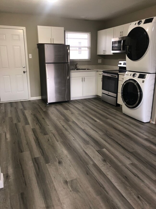 property at 321 Annie Ave