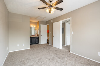 Timber Pointe in Macon, GA - Foto de edificio - Interior Photo