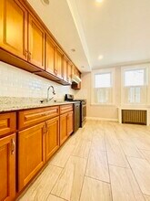 80 Central Ave, Unit 1 in Newton, MA - Building Photo - Building Photo
