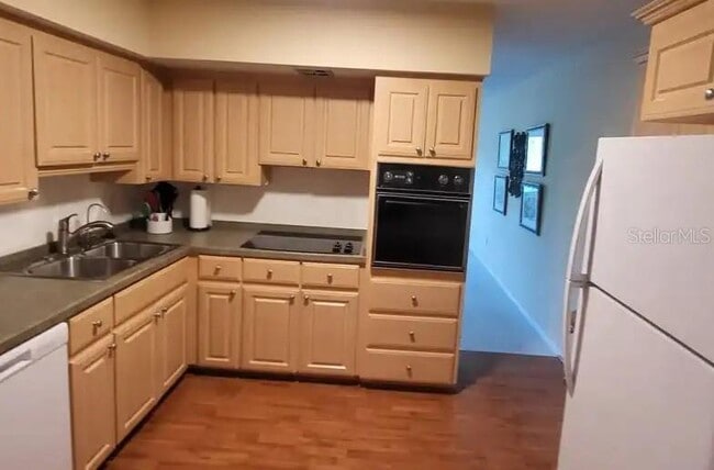 property at 2043 Denmark St