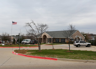 Villas of Forest Hill in Forest Hill, TX - Building Photo - Building Photo