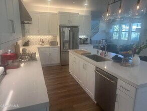 680 Edward Scholle Dr in Camarillo, CA - Building Photo - Building Photo
