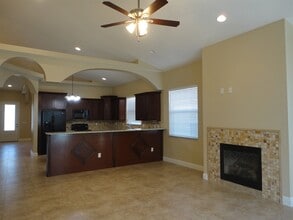 1108 Crimson Clover Ln in Wesley Chapel, FL - Building Photo - Building Photo