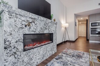 1 W 4th St in Cincinnati, OH - Building Photo - Building Photo