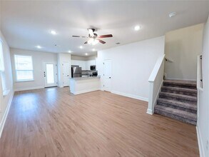 13837 Enzo Gate in San Antonio, TX - Building Photo - Building Photo