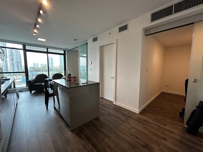 4488 Juneau St in Coquitlam, BC - Building Photo - Building Photo