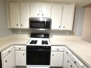 28133 Vía Domador in Menifee, CA - Building Photo - Building Photo