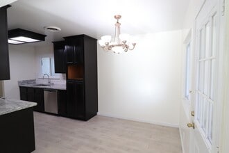 1086 Springfield Dr in Campbell, CA - Building Photo - Building Photo