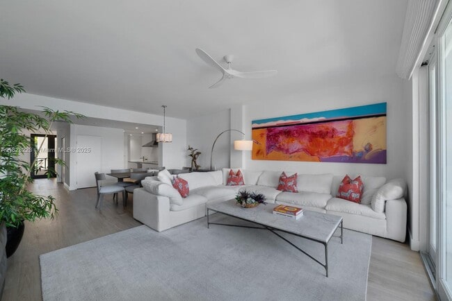 2424 Fisher Island Dr in Miami Beach, FL - Building Photo - Building Photo