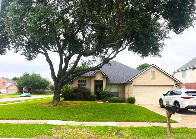 property at 11523 Glen Lake Dr