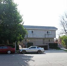 434 E Tujunga Ave in Burbank, CA - Building Photo - Building Photo