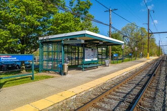 Pennbrook Station in Lansdale, PA - Foto de edificio - Building Photo