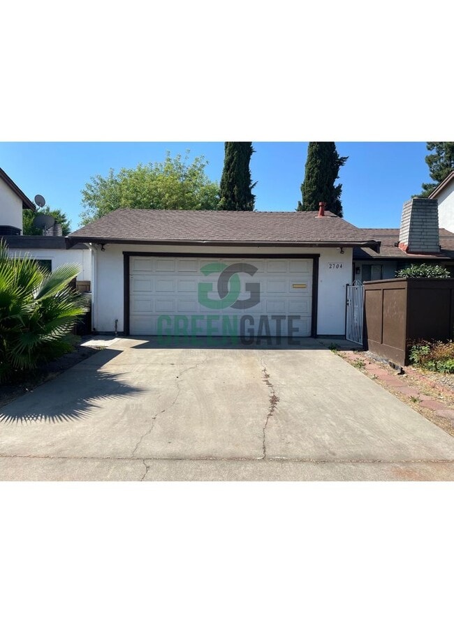 property at 2704 Barcelona Dr