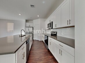 126 Island Plumeria Ln in Henderson, NV - Building Photo - Building Photo