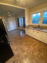 409 Cedar Ave in Modesto, CA - Building Photo - Building Photo