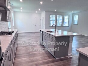 909 Crossbill Dr in Knightdale, NC - Building Photo - Building Photo